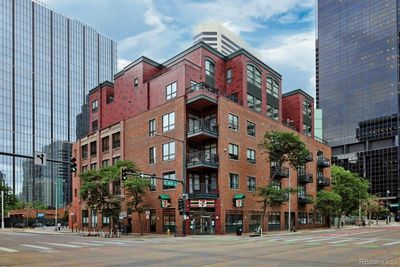 303 - 1800 Lawrence Street, Condo with 1 bedrooms, 1 bathrooms and 2 parking in Denver CO | Image 1