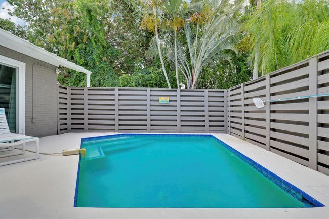 APT-7C - 1801 Us Highway 1, Condo with 2 bedrooms, 2 bathrooms and null parking in Jupiter FL | Image 4