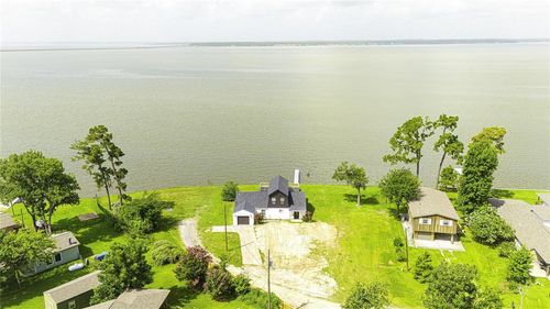810 W Cattle Dr, Onalaska, TX, 77360-5182 | Card Image