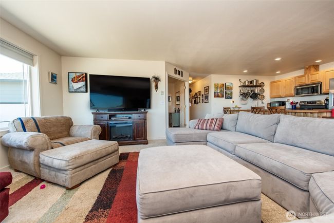 70 Onyx Ln, House other with 4 bedrooms, 2 bathrooms and null parking in Sequim WA | Image 6
