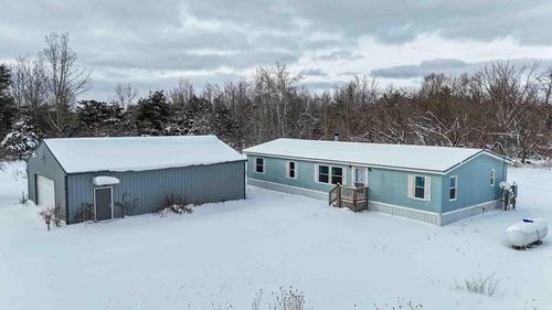 10380 17 Mile Road, Rodney, MI, 49342 | Card Image