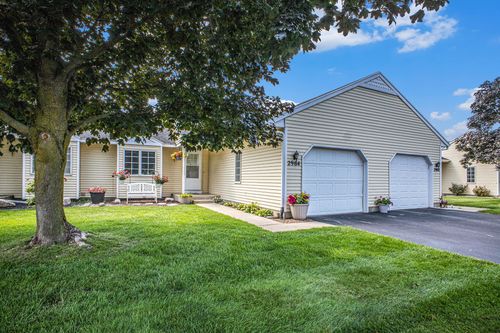 2964 Parkside Dr, Jenison, MI, 49428-9144 | Card Image