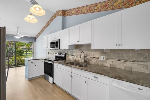 apt-b-723 Timber Ridge Trl Sw, Vero Beach, FL, 32962-5918 | Card Image