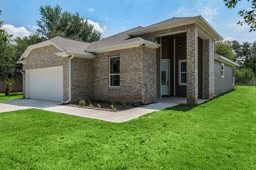 702 Azalea St, Prairie View, TX, 77484-2124 | Card Image