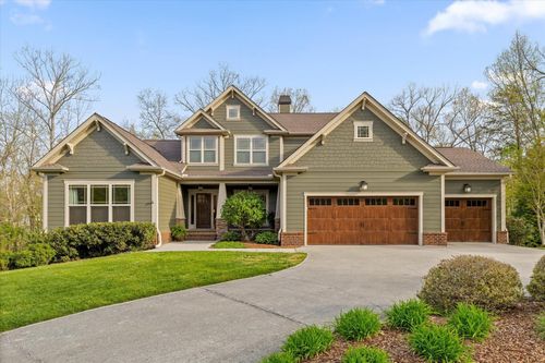 2639 Sly Fox Ln, Signal Mountain, TN, 37377-1493 | Card Image