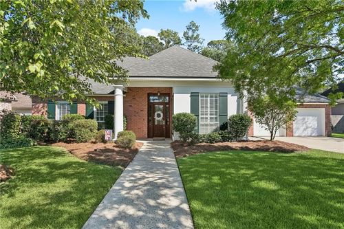 751 Libby Ln, Mandeville, LA, 70471-2879 | Card Image