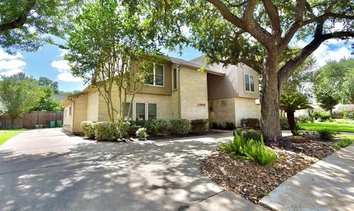 11806 Braesridge Dr, Houston, TX, 77071-2607 | Card Image