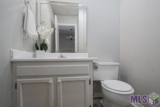 12-UNITS - 5208, 5212, 5220 Brightside View Dr, Home with 0 bedrooms, 0 bathrooms and 24 parking in Baton Rouge LA | Image 12