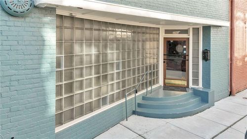 1-422 Notre Dame St, New Orleans, LA, 70130-3610 | Card Image