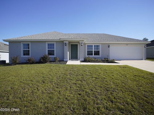 2209 Chase St, Chipley, FL, 32428-7336 | Card Image