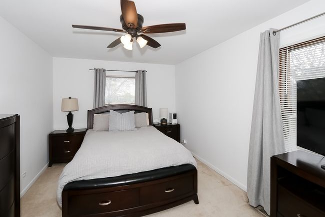 0 - 885 Wellington Ave, Home with 2 bedrooms, 2 bathrooms and null parking in Elk Grove Village IL | Image 19