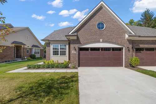 40699 Azalea Dr, Clinton Township, MI, 48036-5009 | Card Image