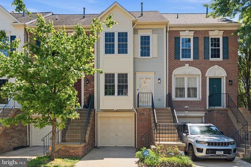 7833 Colonial Springs Blvd, ALEXANDRIA, VA, 22306-2851 | Card Image