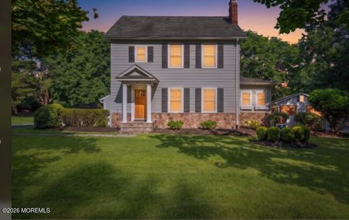 102 Middletown Rd, Holmdel, NJ, 07733-2243 | Card Image
