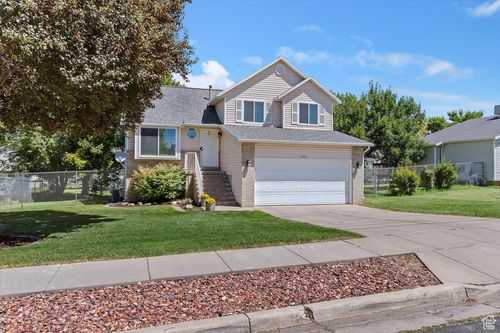 2648 W 4000 S, Roy, UT, 84067-9618 | Card Image