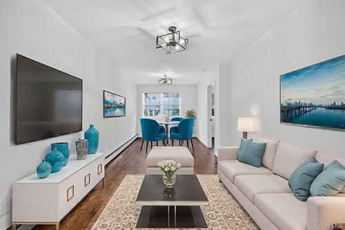 2-596 E 164 Avenue, New York, NY, 10456 | Card Image