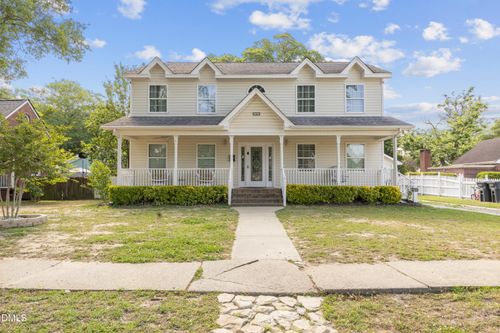 104 N Green St, Selma, NC, 27576-2112 | Card Image