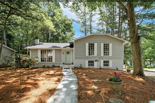 5225 Cornell Dr, IRONDALE, AL, 35210-2934 | Card Image