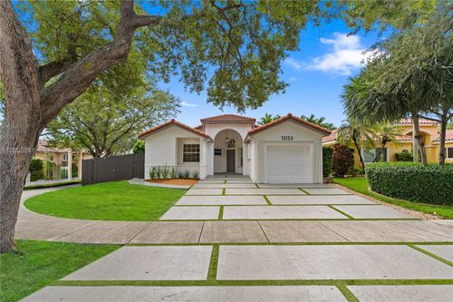 15153 Nw 89th Pl, Miami Lakes, FL, 33018-1365 | Card Image