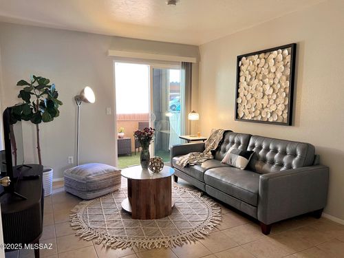 apt-406-1810 E Blacklidge Dr, Tucson, AZ, 85719-2776 | Card Image