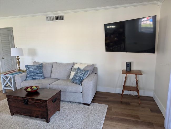 APT-101A - 1640 Juno Trl, Condo with 2 bedrooms, 2 bathrooms and null parking in ASTOR FL | Image 6