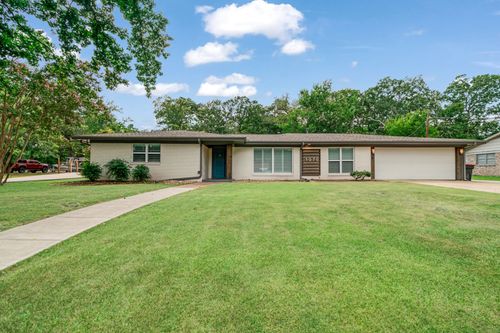 1070 Cardinal Ln, Paris, TX, 75460-6572 | Card Image