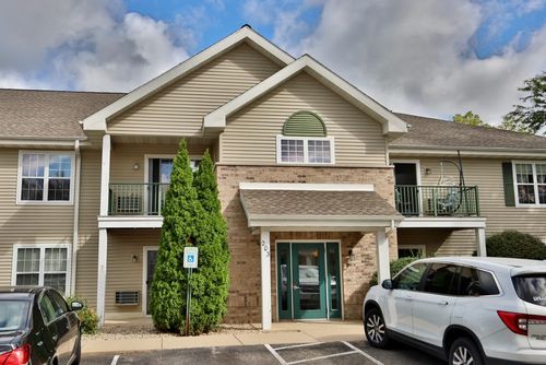 unit-208-203 Kearney Way, Waunakee, WI, 53597-2416 | Card Image