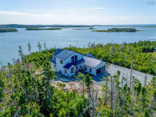 433 Owl Dr, East Petpeswick, NS, B0J2L0 | Card Image