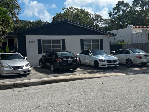 1-4-1213 Se 1st St, Fort Lauderdale, FL, 33301-3961 | Card Image