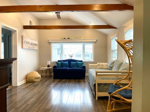 138 Central Ave, Salisbury, MA, 01952-2246 | Card Image