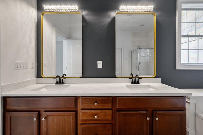 master bath | Image 18
