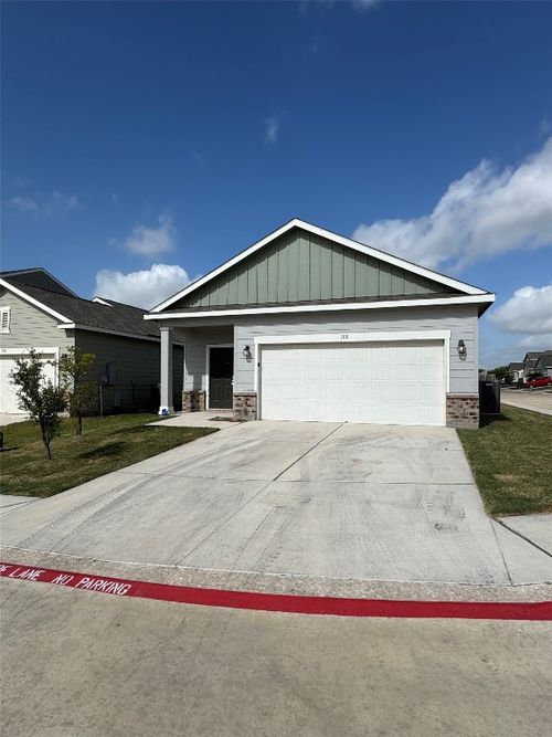 100 Helios Dr, Jarrell, TX, 76537-1972 | Card Image