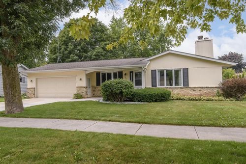 1527 N Holden Street, Port Washington, WI, 53074 | Card Image