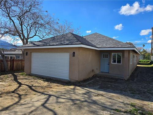 245 N Evans St, Banning, CA, 92220-5817 | Card Image