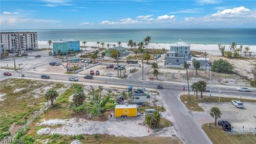 110 Mango St, FORT MYERS BEACH, FL, 33931-3233 | Card Image