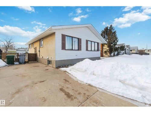 4615 49 Ave, Redwater, AB, T0A2W1 | Card Image