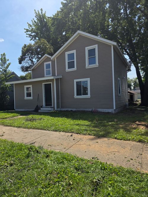 705 E Kent St, Streator, IL, 61364-2341 | Card Image