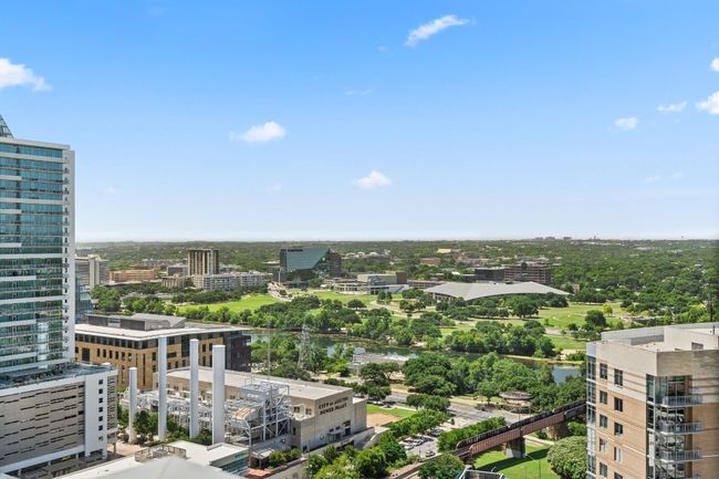 APT-2402 - 300 Bowie St, Condo with 3 bedrooms, 3 bathrooms and 2 parking in Austin TX | Image 27
