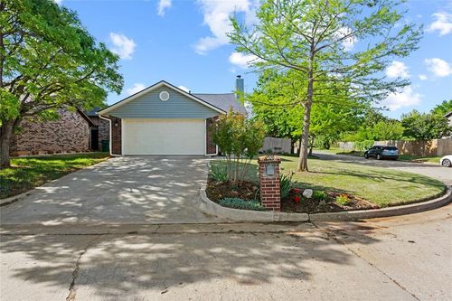 2520 Patti Pl, Oklahoma City, OK, 73120-1774 | Card Image