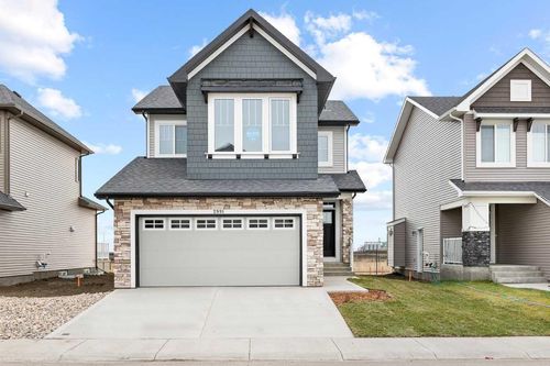 310 Montrose Crescent Se, High River, AB, T1V0L1 | Card Image