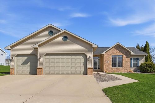 412 Harvest Hill Drive, DENMARK, WI, 54208 | Card Image
