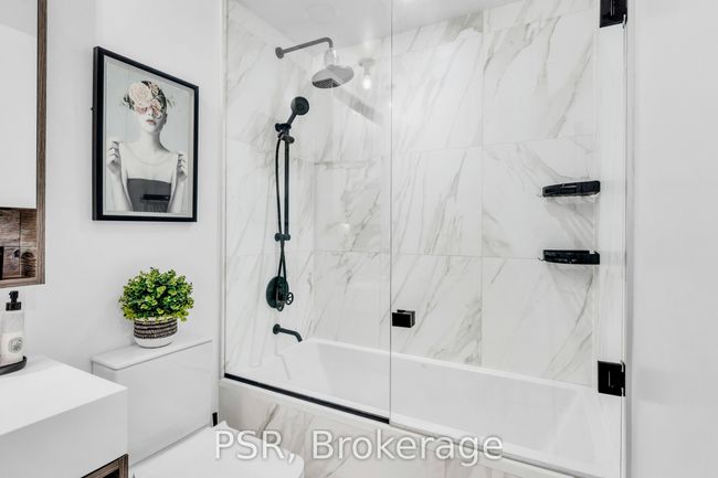 1025 - 505 Richmond St W, Condo with 1 bedrooms, 1 bathrooms and null parking in Toronto ON | Image 16