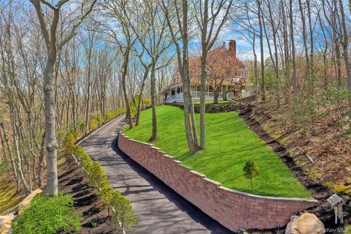 1 Jefferson Landing Cir, Port Jefferson, NY, 11777-1964 | Card Image