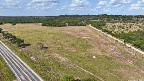32 AC Fm 791, Falls City, TX, 78113 | Card Image