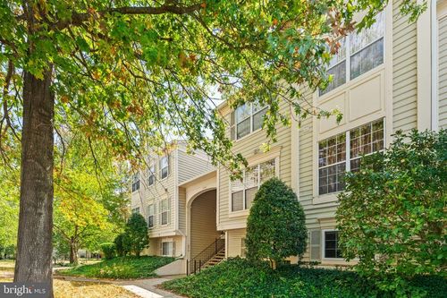 8210 Winstead Pl, MANASSAS, VA, 20109-2790 | Card Image