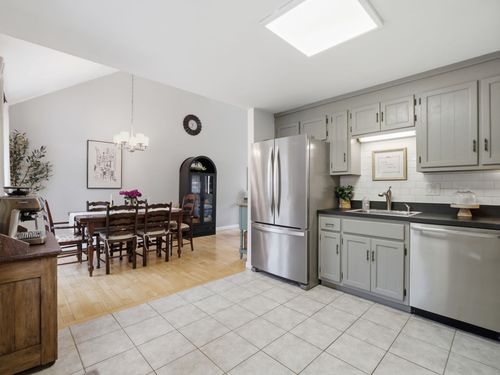 5 Jericho Dr, Kingston, NH, 03848-3458 | Card Image