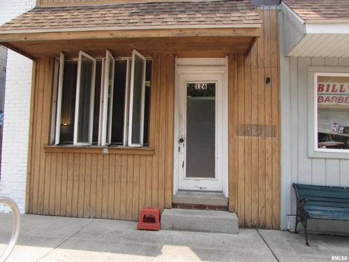 126 N Davenport St, Metamora, IL, 61548-7031 | Card Image