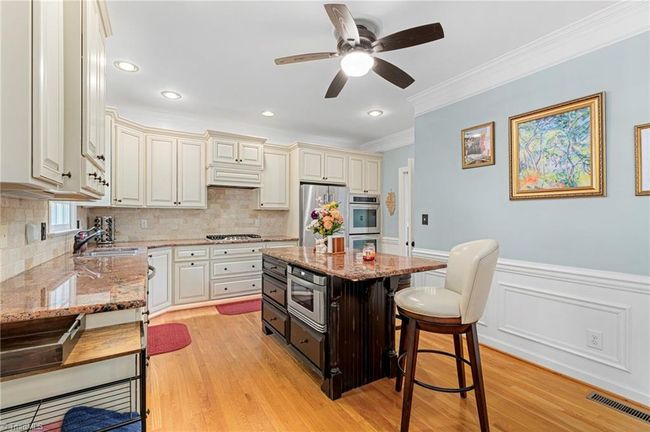 8124 Glengarriff Rd, House other with 4 bedrooms, 4 bathrooms and null parking in Clemmons NC | Image 12