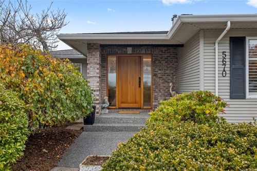 5670 Malibu Terr, Nanaimo, BC, V9T5W7 | Card Image