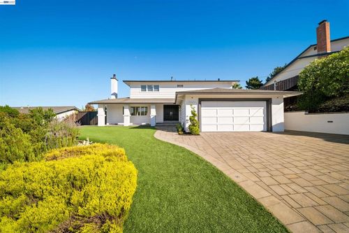 7420 Hansen Dr, Dublin, CA, 94568-2743 | Card Image